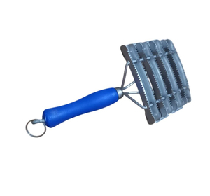 Brosse de toilettage pour chevaux avec prise confortable intégrée dans les outils de toilettage et les instruments vétérinaires - Product Image 2