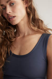 Women Yoga <b>Sports</b> Ribbed Elastic Material High Quality Wide Shoulder Straps Dark <b>Blue</b> Color Seamless Ribbed Tank <b>Sports</b> <b>Bra</b> - Product Image 5