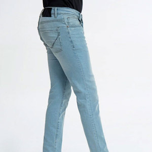 Jeans en denim pour hommes coupe régulière confortable et durable en coton à la mode streetwear décontracté pantalon pour hommes look de tous les jours - Product Image 4