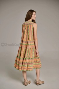 Haute qualité femmes imprimé courte robe midi a-ligne tunique col en v sans manches jupe à volants avec garniture à volants - Product Image 4