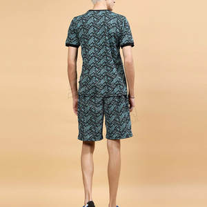 ชุดเซ็ตเสื้อยืดกางเกงขาสั้นลำลองผู้ชายสำหรับฤดูร้อน สไตล์ไฮสตรีท รับทำโลโก้ ผลิตในปากีสถาน ระบายอากาศได้ดี ลายเรียบ ไซส์ใหญ่ - Product Image 4