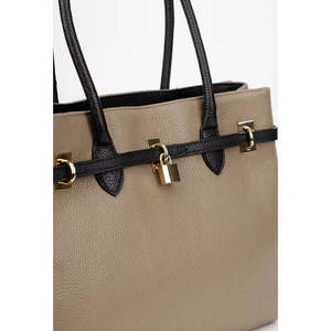 Structured <b>Crossbody</b> <b>Bag</b> in Genuine Dollar Leather - Made in Italy - Art. 25401 - Product Image 3