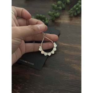 Boucles d'oreilles pendantes en forme de cœur, faites à la main, en turquoise Zuni et argent sterling - Product Image 5