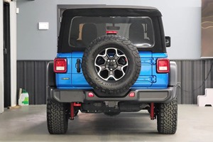 Jeep Wrangler Rubicon AWD Coupé Turbo R18 2023, Bajo Kilometraje, Transmisión Automática, Volante a la Izquierda, Color Oscuro, Funciona con Gasolina - Product Image 4