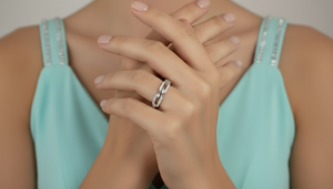 Anillo de Moda Moderno con Cadena y Diamantes en Oro de 14K |   Diamante de Corte Brillante Redondo de 0.13 Quilates - Product Image 6