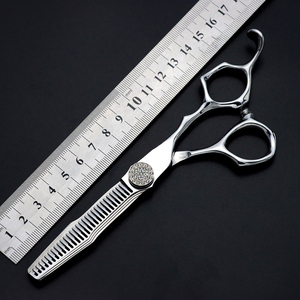 Sharp Curved Professional Japan Salon Barba Peluquería Tijeras para cortar el cabello Tijeras - Product Image 4