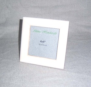 Vintage Gold Floral Design <b>Picture</b> <b>Frame</b> Unique 5x7 inch Resin Photo <b>Frame</b> handmade natural crafts from India for sale - Product Image 4