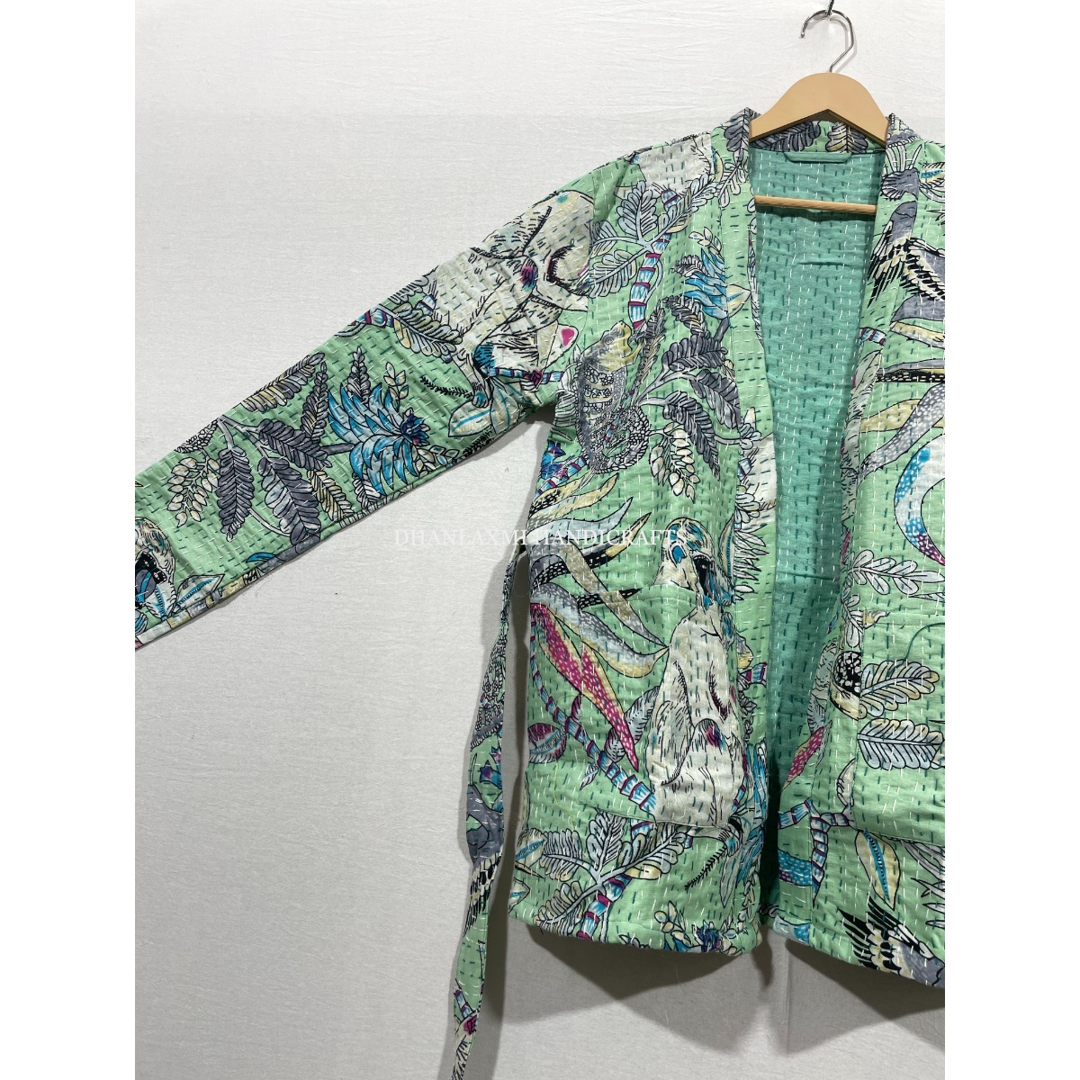 สีเขียว