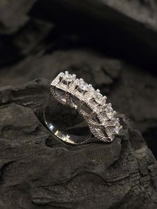 Bague de luxe pour homme, tendance, en or rose 18 carats, sertie d'un diamant gris de qualité supérieure, cultivé en laboratoire, taille brillant, certifié IGI - Product Image 3