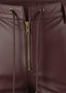 Nouveaux shorts cargo en cuir véritable pour hommes, couleur marron foncé, avec cordon de serrage à la taille, design tendance, style streetwear - Product Image 2