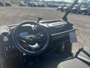 Achetez maintenant Defender 6X6 XT HD10 2025-2026 POUR ADULTES Livraison à domicile - Product Image 2