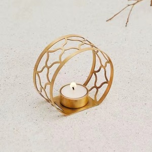 Candelabros de Hierro Hechos a Mano de Primera Calidad con Diseño Moderno para Ambientes Románticos y Relajantes y una Vida Ecológica - Product Image 6