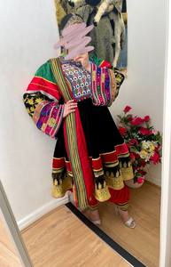 Robe Balochi brodée à la main sur mesure, respirante, à la mode, robes afghanes pour femmes, robes traditionnelles Balochi pour femmes - Product Image 6