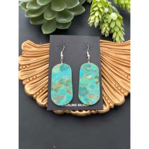 Pendientes Colgantes Hechos a Mano en Estilo Navajo con Turquesa Mohave y Plata de Ley, Diseño de Placa Colgante - Product Image 1