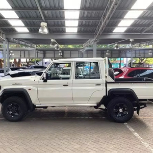 Toyota LandCruisers Pickup 4x4 d'occasion 2020 à vendre-Toyotas LandCruisers 70 Series d'occasion Saint-Vincent-et-les Grenadines - Product Image 1
