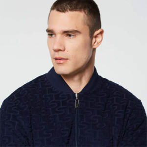 ชุดเสื้อแจ็กเก็ตและกางเกงกีฬามีสไตล์-ผ้าคุณภาพสูงสวมใส่สบายเหมาะสำหรับชุดกีฬาและชุดลำลอง - Product Image 4