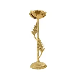 Bougeoir fait main, support de bougie en aluminium de style 3 piliers, décoratif pour bougies, support de pilier en métal de luxe - Product Image 4