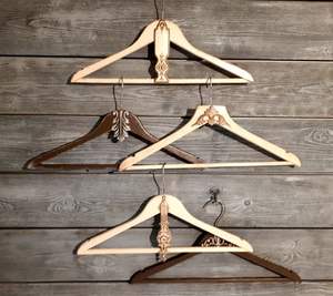 SMART HANDMADE BEST High Quality Boutique Style a Grade Lotus Wooden Hanger With Notches with Bar Suit Hanger - Product Image 4