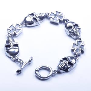 Pulsera de Acero Inoxidable Plateado para Hombre, Diseño de Calavera y Cruz, Modelo SL01, Brazalete Moderno de Vendedor Estadounidense - Product Image 1