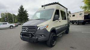 (TB) Meilleures ventes 2025 M-Beenz Storyteller Overland Luxurious Beast - Class B diesel DARKMODE RV Van Véhicule d'occasion Camion - Product Image 3