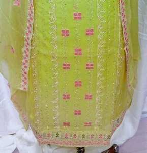 Costumes indiens brodés à la main non cousus de créateur moderne pour les femmes fêtes de style traditionnel Protection solaire haute - Product Image 3