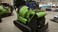 Camion malaxeur autochargeur compact de 1,8 m³, opération à un seul conducteur, alimentation hydraulique, véhicule de transport léger
