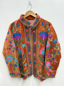 Veste courte Suzani 100% coton pour femmes, veste brodée à la main, cadeau spécial pour les festivals, confort et respirabilité - Product Image 3