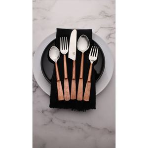 Service de couverts de luxe plaqué or avec un design unique et des poignées légères pour les mariages d'occasions spéciales - Product Image 5