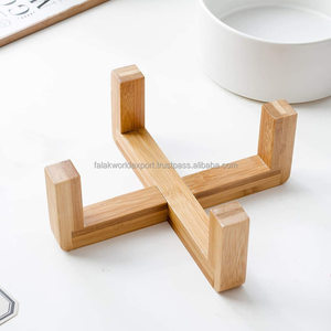 Cuenco elevado antideslizante de cerámica pulida y madera para mascotas con soporte para perros y gatos de Falak World Export - Product Image 5