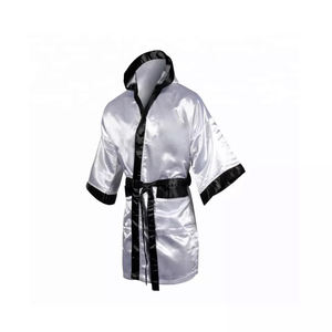 Batas de Boxeo Personalizadas con Logotipo Bordado para Luchadores y Equipos, Batas de Boxeo de Lujo - Product Image 4