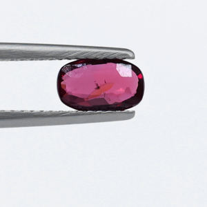 Rubí Natural de Mozambique al Mejor Precio, 5.08 Quilates, Color Rosa Rojizo, Forma Mixta, Sin Calentar, Gema Suelta para Hacer Anillos y Astrología - Product Image 3