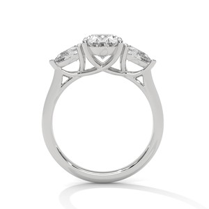 Bague de fiançailles en argent sterling 925 avec 3 pierres en CZ taille ovale de 2,0 carats et pierres latérales en forme de poire - Product Image 5