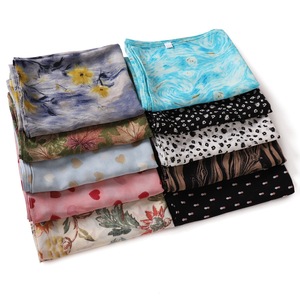 滑りにくいシフォンヒジャブサプライヤー花柄トルコエレガントスタイルFoulard Hijab De Turquie - Product Image 3