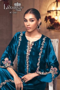 DERNIER DESIGNER VELOURS BRODERIE SÉQUENCE SALWAR SUIT - Product Image 4