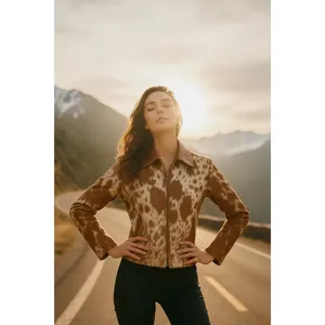 Chaqueta Reversible de Cuero Vacuno Auténtico para Mujer, Estilo Universitario con Logotipo Personalizado, Técnica de Bordado para la Temporada de Otoño - Product Image 2