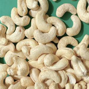 Usine de confiance Vietnam Noix de cajou brutes Noix de cajou brutes W180 Prix Noix de cajou entières Emballage personnalisé - Product Image 1