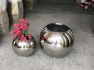 Vase à fleurs en métal fait à la main longue décoration pour la maison - Product Image 5