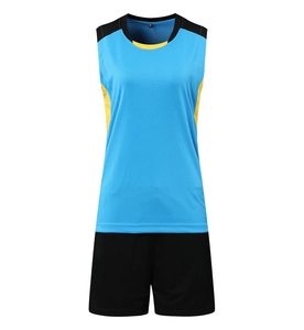 Jersey de voleibol con logotipo personalizado de alta calidad hecho en fábrica para mujer último diseño OEM uniforme de voleibol hecho en Pakistán - Product Image 4