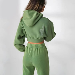 Gran oferta de invierno 2025, conjuntos de Sudadera con capucha corta con cuello levantado y logotipo personalizado para mujer, ropa de entrenamiento, chándales bordados, impermeables y transpirables - Product Image 2