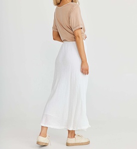 Falda para Mujer Relax Mood, Nuevo Estilo, Silueta Fluida, Cintura Elástica, Abertura Lateral, 100% Lino, Diseño en Línea A - Product Image 2