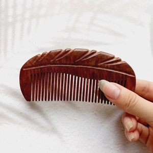 OEM 100% ไม้ธรรมชาติไม้แปรงผมหวีสำหรับผู้หญิงผู้ชายทำในเวียดนามกรูมมิ่งขายส่งผู้ผลิต - Product Image 3