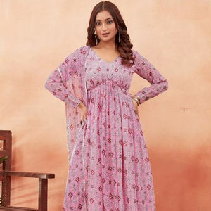 Colección de Conjuntos Kurti Anarkali de Georgette, Catálogo Completo Disponible a Precio de Mayoreo, Colección Premium. - Product Image 1