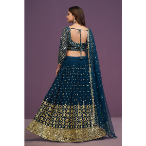 Lehenga Choli brodé de sequins de créateur - Product Image 4