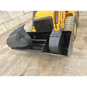 JCB 1CX 2001 d'occasion à Alconbury Weston England Royaume-Uni - Product Image 4