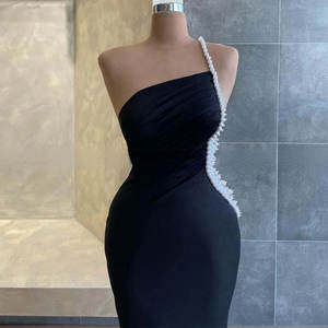 Vestido de Gala de Satén Negro de Lujo con Hombro Descubierto y Cuentas, Talla Grande, con Pedrería, Diamantes y Borlas de Cristal para Fiestas - Product Image 3