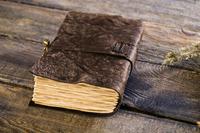 Kunden spezifisches Logo A5 A4 Echtes Leder Journal Vintage Messing C-Lock Feder verschluss Perfekte OEM FBA Papier Geschenk Vintage Notebooks