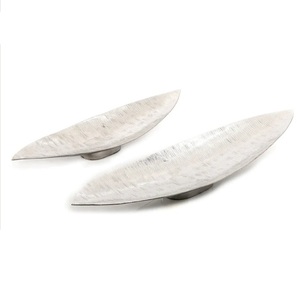 Bandeja de Metal Dorada de Diseño Artesanal y Estilo Lujoso para Decoración de Mesa de Comedor, Bandeja de Servicio en Forma de Barco para Servir Alimentos - Product Image 1