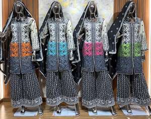 Elegante traje de invierno de trabajo pesado Chinon Top con pantalones bordados de piedras Zarkan Dupatta Gharara Set Made Durable Dress Fabric - Product Image 5