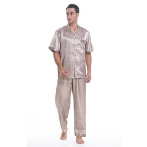 Conjunto de 2 piezas de ropa de dormir de manga corta para hombre y mujer de seda de alta calidad al por mayor, top de satén suave y pantalones cortos - Product Image 5