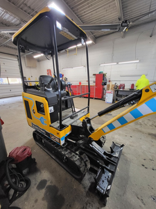 ซื้อรถขุดขนาดเล็ก JCB 19C-1E 10 ตัน ปี 2023 พร้อมเกียร์และปั๊ม ในราคาพิเศษ - Product Image 6